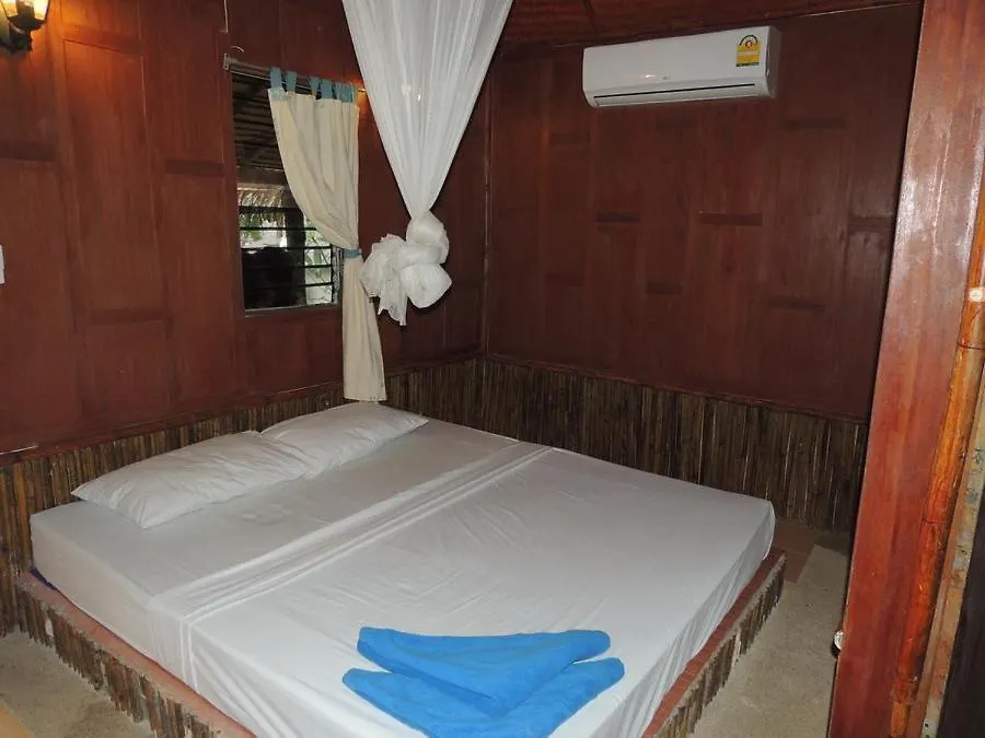 Oyo 624 Phi Phi Palms Residence 3*, Phi Phi Adaları